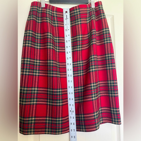 Linda Allard Ellen Tracy Vintage
Wool Skirt - Picture 3 of 7